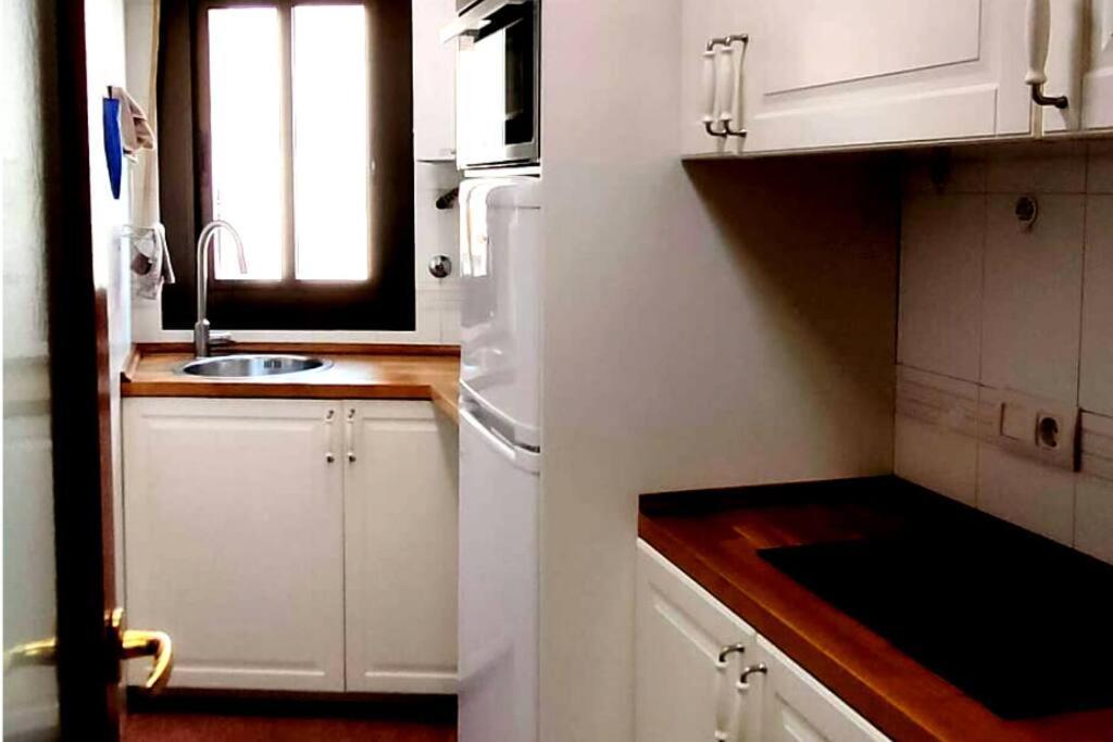 Apartamento En Zona De Ocio Casco Antiguo Alicante Luaran gambar