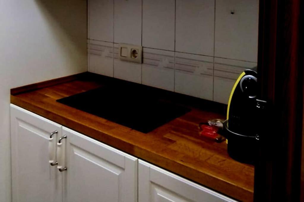 Apartamento En Zona De Ocio Casco Antiguo Alicante Luaran gambar