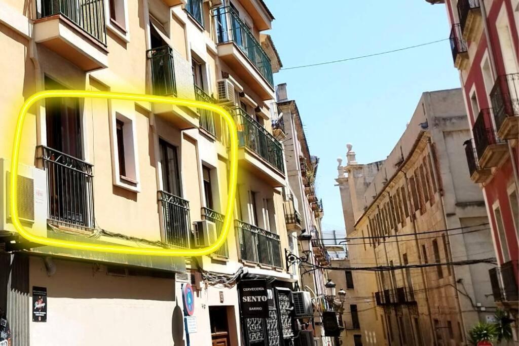 Apartamento En Zona De Ocio Casco Antiguo Alicante Luaran gambar